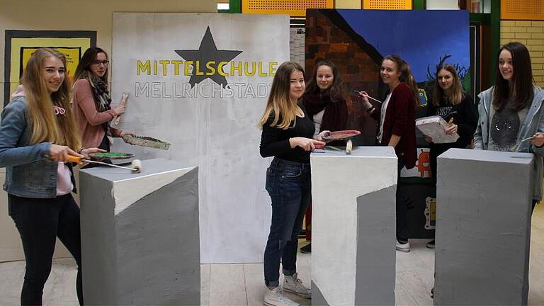 Die Vorbereitungen zum Schulfest der Mittelschule Mellrichstadt laufen auf Hochtouren. Die Vorbereitungen zum Schulfest der Mittelschule Mellrichstadt laufen auf Hochtouren.