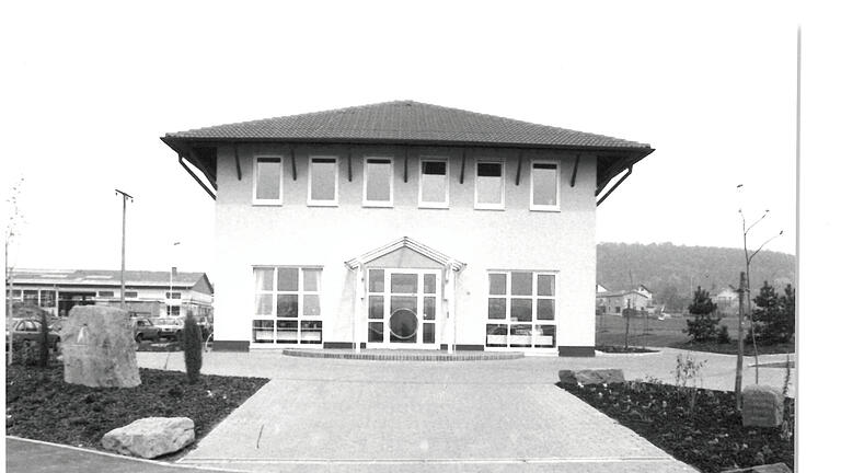 1987: In diesem Gebäude fing die Erfolgsgeschichte von Labor L+S an. 1987: In diesem Gebäude fing die Erfolgsgeschichte von Labor L+S an.