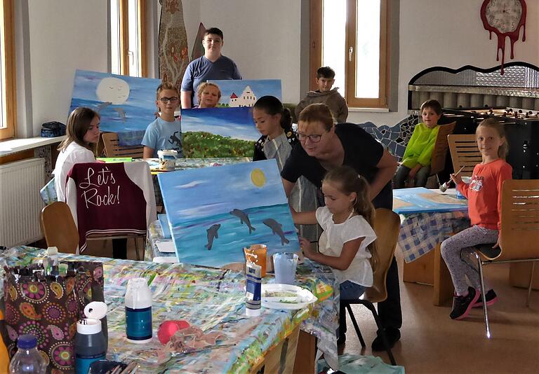 Die Malkurse sind beim Ferienspaß in Gerolzhofen immer ein beliebtes Angebot. Die Malkurse sind beim Ferienspaß in Gerolzhofen immer ein beliebtes Angebot.