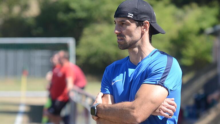 Thomas Finger trainiert bis Saisonende den SV Waldbrunn. Zur Saison 2023/24 übernimmt der Lengfelder die SG Randersacker. Thomas Finger trainiert bis Saisonende den SV Waldbrunn. Zur Saison 2023/24 übernimmt der Lengfelder die SG Randersacker.