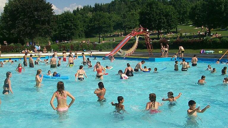 Das Freibad in Lauda-Königshofen. Das Freibad in Lauda-Königshofen.