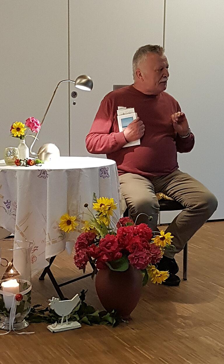 Günther Siebenbürger las aus 'Quality-Time“. Günther Siebenbürger las aus 'Quality-Time“.
