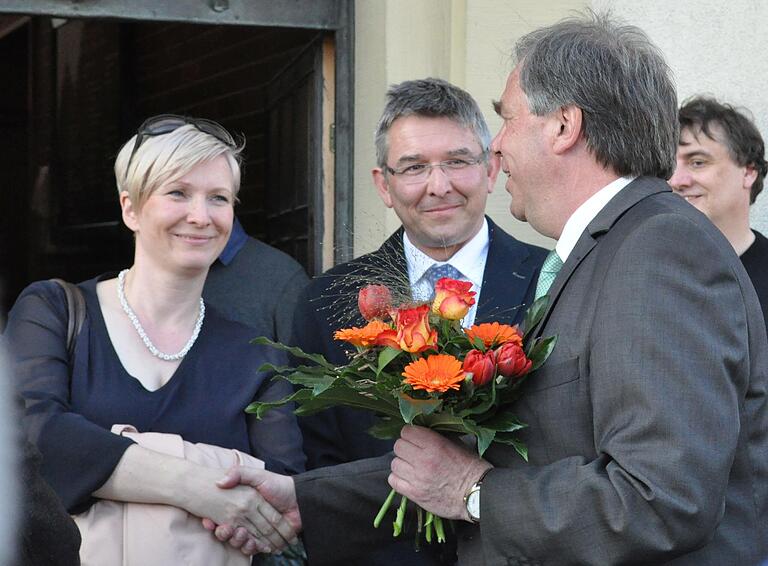 Andrea Rippstein, Jörg Kümmel (Mitte) und Bernhard Ruß nach der Bürgermeisterwahl 2017. (Archivbild) Andrea Rippstein, Jörg Kümmel (Mitte) und Bernhard Ruß nach der Bürgermeisterwahl 2017. (Archivbild)