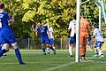 Klare Sache in Brebersdorf: Mit 5:0 schickte die SG Schnackenwerth um Yannik Saal (Mitte, bejubelt seinen Treffer zum 2:0) die SG Stadtlauringen nach Hause und steht somit im Viertelfinale des Kreispokals.