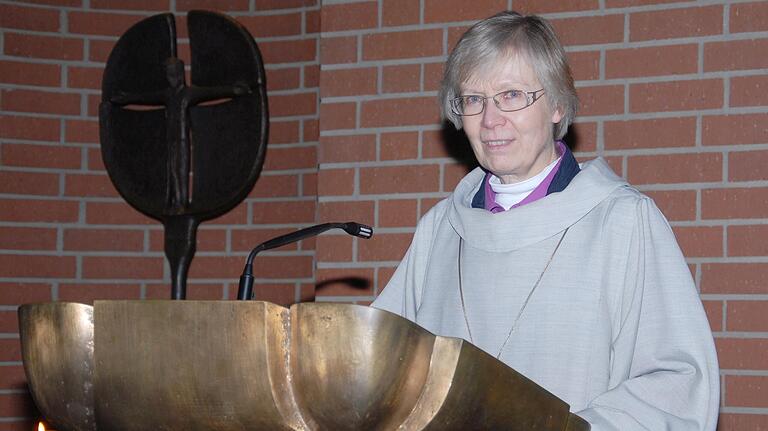 &quot;Wir sind in der glücklichen Lage, in der Gemeinschaft leben zu können und laufen nicht der Gefahr der Vereinsamung&quot;, sagt Ursula Teresa Buske, Priorin der Communität Casteller Ring auf dem Schwanberg.