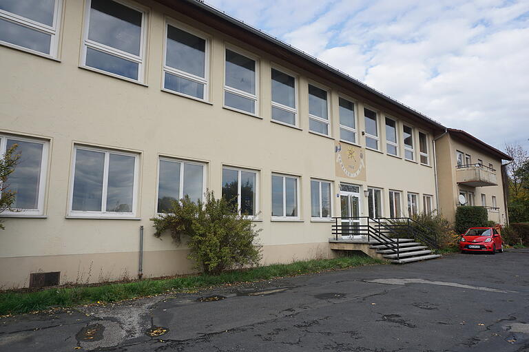 Die obere alte Schule in Frankenheim steht heute schon leer. Was soll mit dem Gebäude geschehen? Die obere alte Schule in Frankenheim steht heute schon leer. Was soll mit dem Gebäude geschehen?