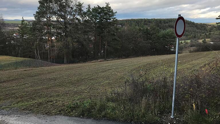 Weiterhin umstritten im Bad Neustädter Stadtrat: Die mögliche Bebauung einer Fläche zwischen Herschfeld und der Von-Guttenberg-Straße mit einer großen Wohnanlage. Weiterhin umstritten im Bad Neustädter Stadtrat: Die mögliche Bebauung einer Fläche zwischen Herschfeld und der Von-Guttenberg-Straße mit einer großen Wohnanlage.