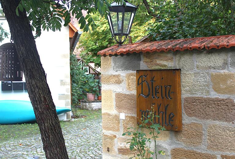 Die Steinmühle bei Oberschwarzach beherbergt die Bibliothek Erich Kästners. Die Steinmühle bei Oberschwarzach beherbergt die Bibliothek Erich Kästners.