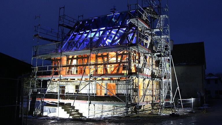 Illumination der Synagoge aus Allersheim zum Richtfest.