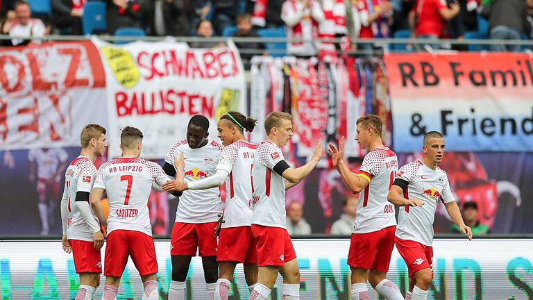 Dritter       -  Die Leipziger Spieler wollen neben dem BVB und dem FC Bayern ein Wörtchen um die deutsche Meisterschaft mitsprechen.