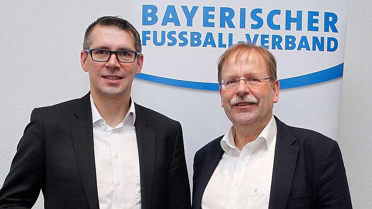 Bezirksvorsitzender Jürgen Pfau (links) und Präsident Rainer Koch sehen den Bayerischen Fußballverband in der Krise zu Unrecht angegriffen.