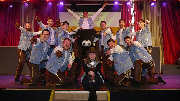 Das 'Bubenballett Erlenbach' gewann mit dem Motto 'Bullrider' das zehnte Männerballettturnier 'MaRuB' (Männer außer Rand und Band) in Retzstadt.