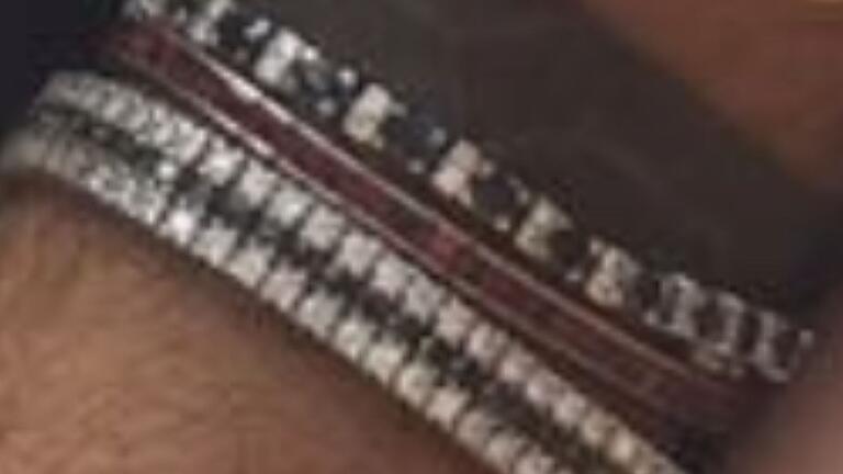 Gestohlen: ein Armband aus Platin mit Saphiren und Diamanten. Gestohlen: ein Armband aus Platin mit Saphiren und Diamanten.