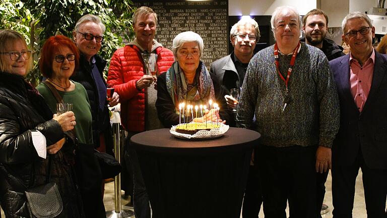 Renate Thönnes-Thein, Gerda Treffer, Roland Treffer, Jürgen Penka (Mitglied des Vorstands), Heidrun Podszus (Mitglied des Vorstands), Prof. Dr. Jörn Müller (Stellvertr. Vorsitzender des Aufsichtsrats), Peter Göbel, Sebastian Goll und Peter Grethler (Vorstandsvorsitzender).