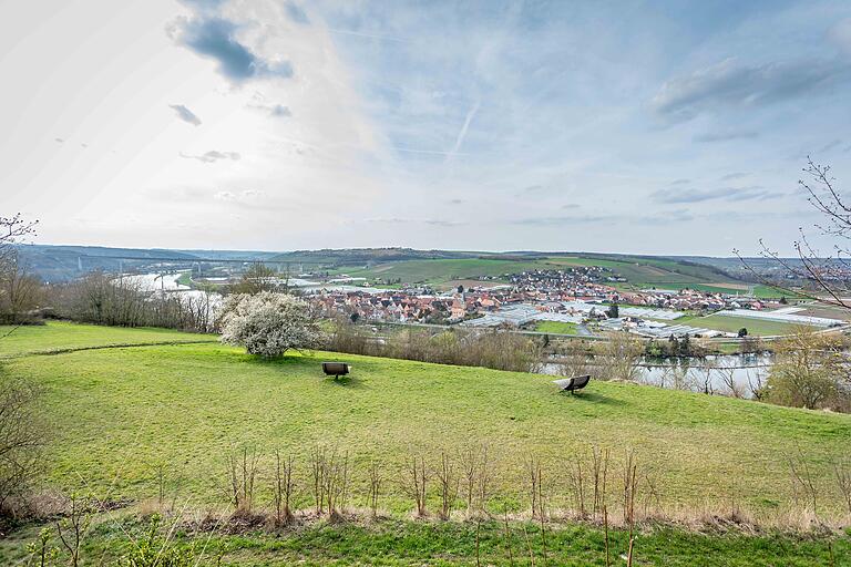 Unterwegs zwischen Marktbreit und Obernbreit: mit wunderschönem Ausblick ins Maintal.