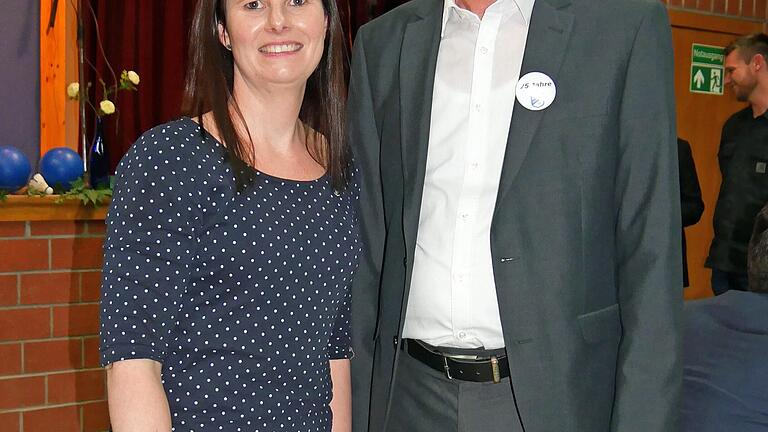 Carolin Kraft und Siegmar Treffny führen als Vorsitzende den Sportverein DJK-TG Hausen. Sie erhielten viel Lob zum gelungenen Festkommersabend anlässlich des 75-jährigen Vereinsjubiläums.