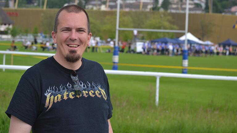 Es müssen nicht immer die ganz großen Arenen sein: Der Bamberger Groundhopper Christian Aumüller nimmt auch Amateur-Plätze mit, wie hier in Luzern.