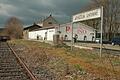 Wo einst der Arnsteiner Bahnhof war, sind heute Parkplätze der Spielothek 'Rubino'.