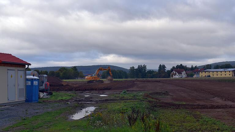 Die Arbeiten für das geplante Baugebiet in Brendlorenzen sind im Gange.