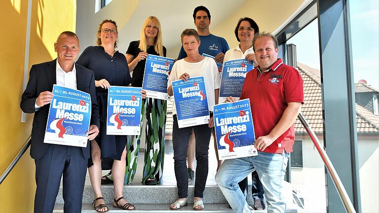 Freuen sich auf die 73. Laurenzi-Messe: (von links) Bürgermeister Thomas Stamm, Melanie Thorun (Koordinatorin), Nicole Miltenberger (Ordnungsamt), Maria Martin (Martinsbräu-Chefin), Sebastian Schmitt (Bauhofleiter), Inge Albert (Organisatorin) und Festwirt Christian Papert.