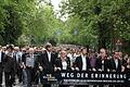 Weg der Erinnerung       -  Etwa 3000 Menschen gedachten am 10. Mai 2011 der von Würzburg aus deportierten und in Konzentrationslagern ermordeten Juden aus Mainfranken. Jetzt gibt es einen weiteren &bdquo;Weg der Erinnerung&ldquo;. Archivfoto: Theresa Müller