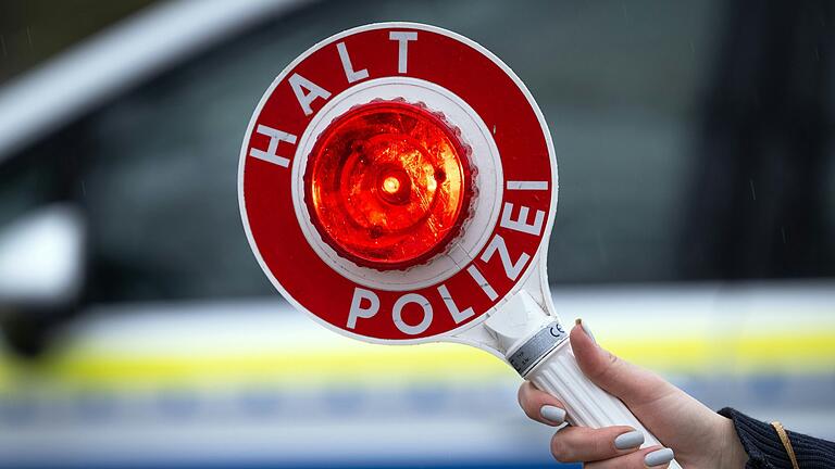 Drei berauschte Autofahrer hat die Polizei am Sonntag aus dem Verkehr gezogen.&nbsp;