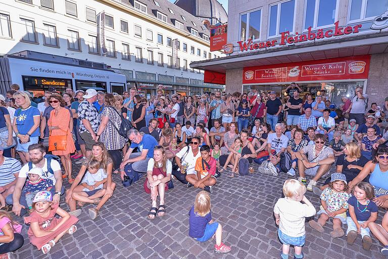 Groß und Klein kamen am Wochenende in der Würzburger Innenstadt auf ihre Kosten.