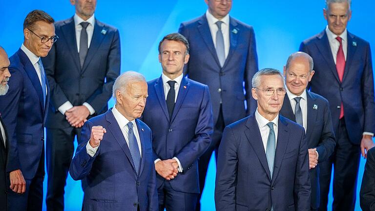 Schicksalstage in Washington: Biden verliert an Rückenhalt - Auch beim Nato-Familienfoto gibt es Fragen zu Bidens Kandidatur. (Archivbild) Schicksalstage in Washington: Biden verliert an Rückenhalt - Auch beim Nato-Familienfoto gibt es Fragen zu Bidens Kandidatur. (Archivbild)