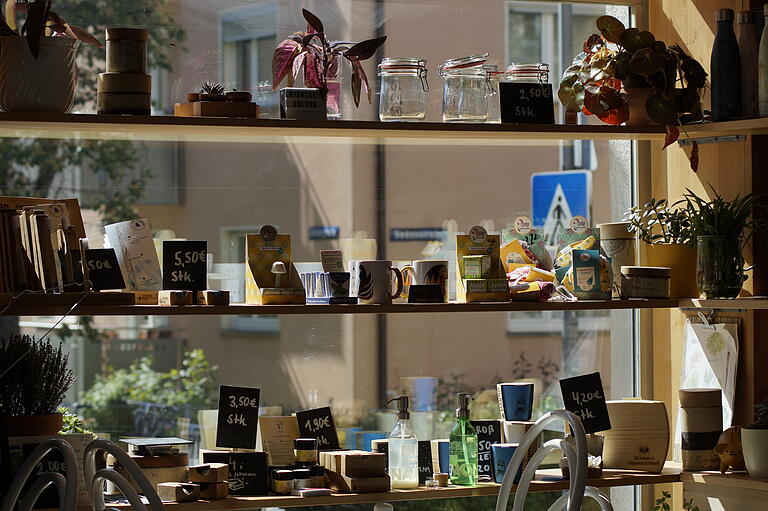 In einem Teil des Cafés gibt es einen Unverpackt-Laden.