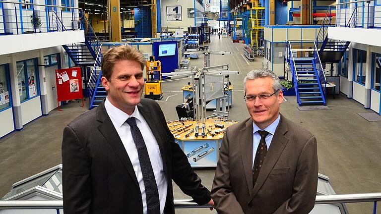 Die Lineartechnik von Bosch Rexroth ist zurück in der Erfolgsspurt, das berichten der technische Leiter Matthias Lommel (links) und der kaufmännische Chef Harald Krug.