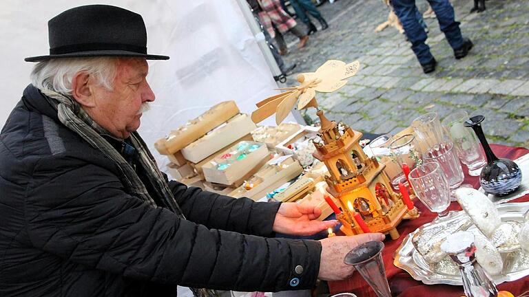 Das Gerolzhöfer Weihnachtssammelsurium hat für jeden was zu bieten. Das Gerolzhöfer Weihnachtssammelsurium hat für jeden was zu bieten.