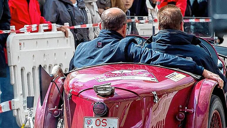 Viel Platz ist im MG C-Type, Baujahr 1932, nicht.