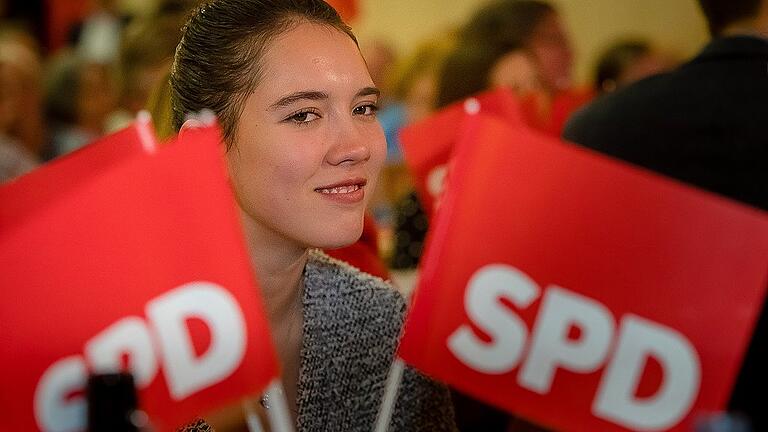 Was ist los mit der SPD? Bei der Bayernwahl am 14. Oktober &ndash; dieses Bild entstand am Vorabend bei einer Wahlveranstaltung mit Andrea Nahles in Schweinfurt &ndash; halbierte sie ihren Stimmenanteil. In ihrer einstigen Hochburg Schweinfurt schwächeln die Sozialdemokraten schon lange.