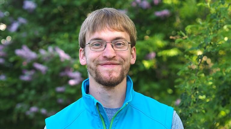 Interviewpartner Sebastian Vogel vom Biodiversitätszentrum Rhön ist ein Fachmann für Hirschkäfer.