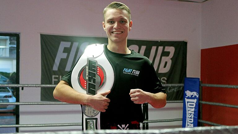 Den deutschen Meistertitel der WKU im Profi-K1 holte sich Oliver Grebe vom Fightclub Schonungen schon im vergangenen Jahr. Jetzt soll der nächste Titel nach Schonungen wandern. Den deutschen Meistertitel der WKU im Profi-K1 holte sich Oliver Grebe vom Fightclub Schonungen schon im vergangenen Jahr. Jetzt soll der nächste Titel nach Schonungen wandern.