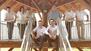 Unser Bild zeigt die Bürgermeister und die eine Bürgermeisterin der ILE-Brückenauer Rhönallianz (von links): Alexander Schneider (2. Vorsitzender), Katja Habersack, Roland Römmelt, Matthias Hauke, der frisch gewählte Vorsitzende Jan Marberg, Berno...       -  Unser Bild zeigt die Bürgermeister und die eine Bürgermeisterin der ILE-Brückenauer Rhönallianz (von links): Alexander Schneider, Katja Habersack, Roland Römmelt, Matthias Hauke, Jan Marberg, der nicht zur Wahl steht, Bernold Martin, Dieter Muth und Gerd Kleinhenz. Wer von ihnen tritt zur Kommunalwahl 2026 wieder an und wer nicht? Mindestens einer geht in den Ruhestand.