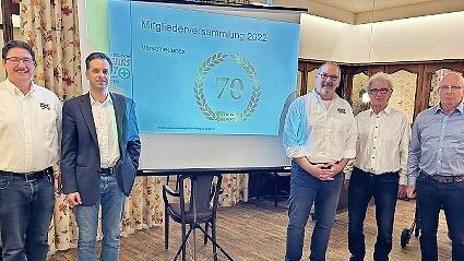 Vor 70 Jahren wurde die Kreisverkehrswacht gegründet. Auf dem Bild zu sehen sind von links Matthias Kleren, Florian Arand, Jan Freese, Heiner Wich und Achim Hein.       -  Vor 70 Jahren wurde die Kreisverkehrswacht gegründet. Auf dem Bild zu sehen sind von links Matthias Kleren, Florian Arand, Jan Freese, Heiner Wich und Achim Hein.