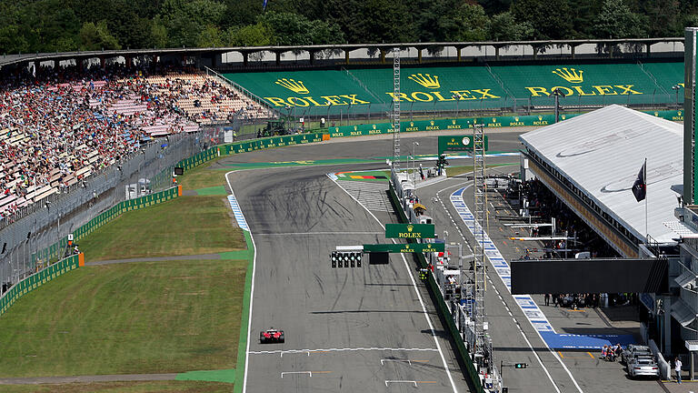 Formel 1 - GP Deutschland.jpeg - Auf dem Hockenheimring fand letztmals 2019 ein Formel-1-Rennen statt. Formel 1 - GP Deutschland.jpeg - Auf dem Hockenheimring fand letztmals 2019 ein Formel-1-Rennen statt.
