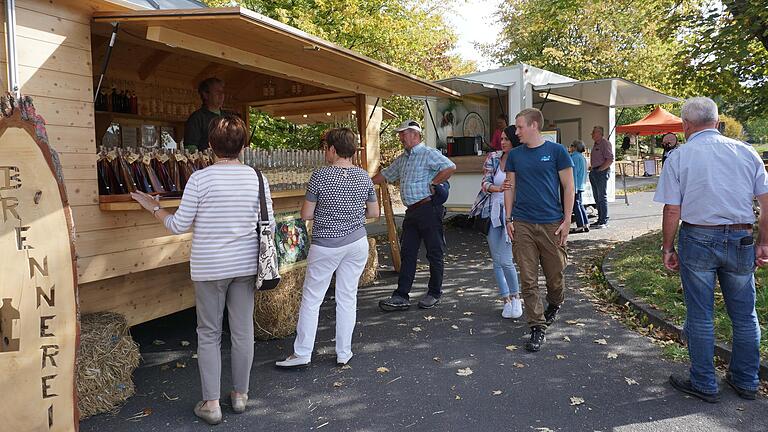 Beim Tag der Regionen im Haus der Schwarzen Berge in Oberbach gab es allerlei typisches aus der Region zu verkosten.