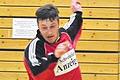 Nicht aufzuhalten: Alexander Pösl von der FT Schweinfurt setzt sich in dieser Szene des Futsal-Bezirksliga-Derbys gegen Florian Schöner, Torhüter der DJK Schweinfurt, durch.