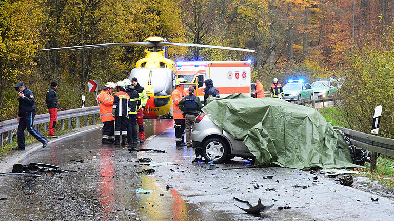 Verkehrsbilanz 2017: Mehr Unfälle, weniger Tote - Die Zahl der Verkehrsunfälle in Unterfranken hat im vergangenen Jahr gegenüber 2016 zugenommen. (Archivbild) Verkehrsbilanz 2017: Mehr Unfälle, weniger Tote - Die Zahl der Verkehrsunfälle in Unterfranken hat im vergangenen Jahr gegenüber 2016 zugenommen. (Archivbild)