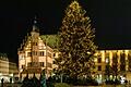 Vor der festlichen Kulisse des historischen Rathauses findet vom 24. November bis 23. Dezember der Weihnachtsmarkt in Schweinfurt statt. Die Besucher erwartet ein breites Angebot, darunter viel Neues und Kreatives. Die Aufnahme entstand 2021, als der Weihnachtsmarkt coronabedingt abgesagt wurde.