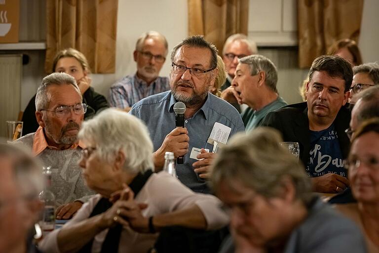 Auch das Publikum konnte beim Wahldialog mitdiskutieren und Fragen stellen. Auch das Publikum konnte beim Wahldialog mitdiskutieren und Fragen stellen.