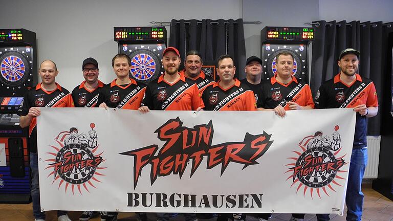 Unser Bild zeigt die 'Sunfighters' mit (von links) Matthias Schmitt, Steffen Büscher, Tobias Bach, Martin Schmitt, Christian Pfisterer, Markus Back, Armin Schmitt, Jochen Bach und Sebastian Fröhlich. Foto: ssp       -  Unser Bild zeigt die 'Sunfighters' mit (von links) Matthias Schmitt, Steffen Büscher, Tobias Bach, Martin Schmitt, Christian Pfisterer, Markus Back, Armin Schmitt, Jochen Bach und Sebastian Fröhlich. Foto: ssp