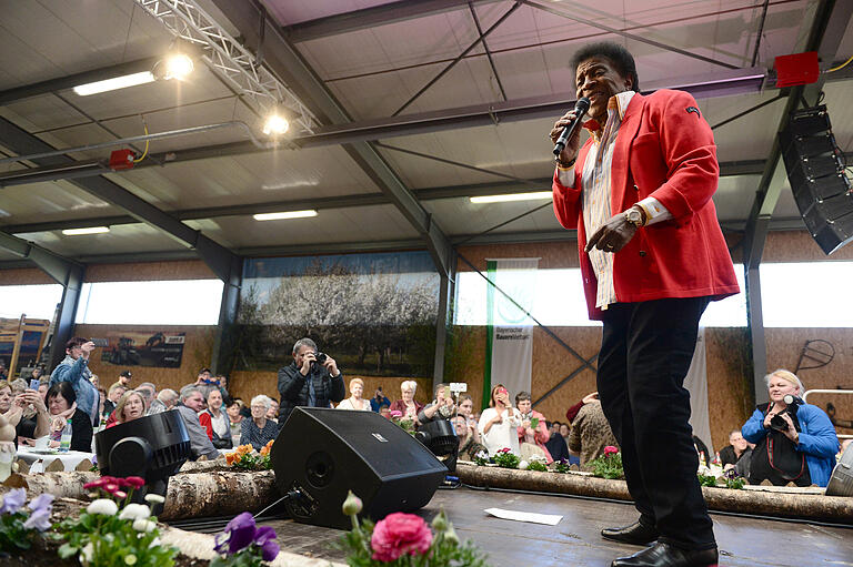 Schlagerstars wie Robert Blanco 2019 gehören normalerweise zu den Zugpferden der Frühjahrsmesse in Holzhausen. Schlagerstars wie Robert Blanco 2019 gehören normalerweise zu den Zugpferden der Frühjahrsmesse in Holzhausen.