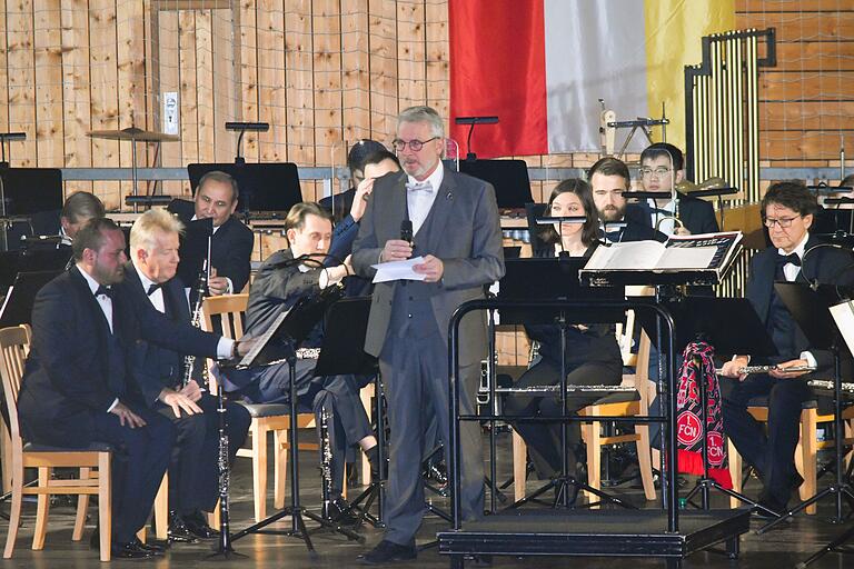 Bürgermeister Klaus Schenk bei seiner Eröffnungsrede. Bürgermeister Klaus Schenk bei seiner Eröffnungsrede.