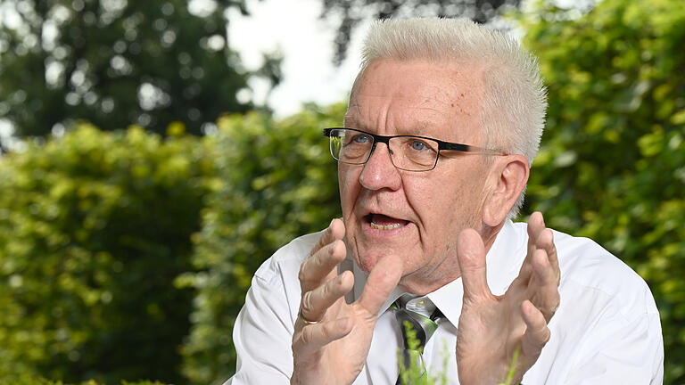 Winfried Kretschmann.jpeg       -  Der baden-württembergische Ministerpräsident Winfried Kretschmann empfiehlt CSU-Chef Markus Söder eine schwarz-grüne Koalition nach der Landtagswahl.