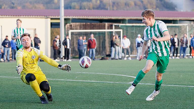 Felix Hälker (rechts) erzielte beim TSV Gerbrunn fünf Tore für den SV Heidingsfeld.