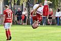 Mit einem Aufsteigerduell gegen den ASV Rimpar beginnt für die DJK Dampfach am Sonntag, 17. Juli,&nbsp; die Landesliga-Saison.&nbsp; Ob DJK-Torjäger Adrian Hatcher (rechts) dann erneut seinen Torjubel-Salto schlägt?