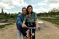 Kinostart - 'One For The Road'.jpeg       -  Frederick Lau als Mark und Nora Tschirner als Helena in einer Szene des Films 'One For The Road'.